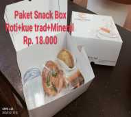 Paket Snack Box Roti + Kue Trad + Mineral
